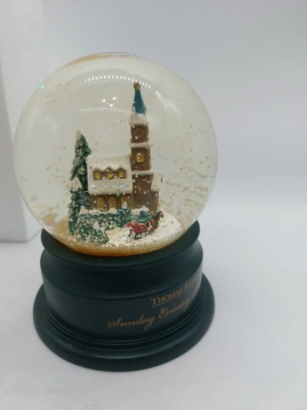 Hallmark Sunday Evening Sleigh Ride Snow Globe Snowglobe Water Thomas Kinkade